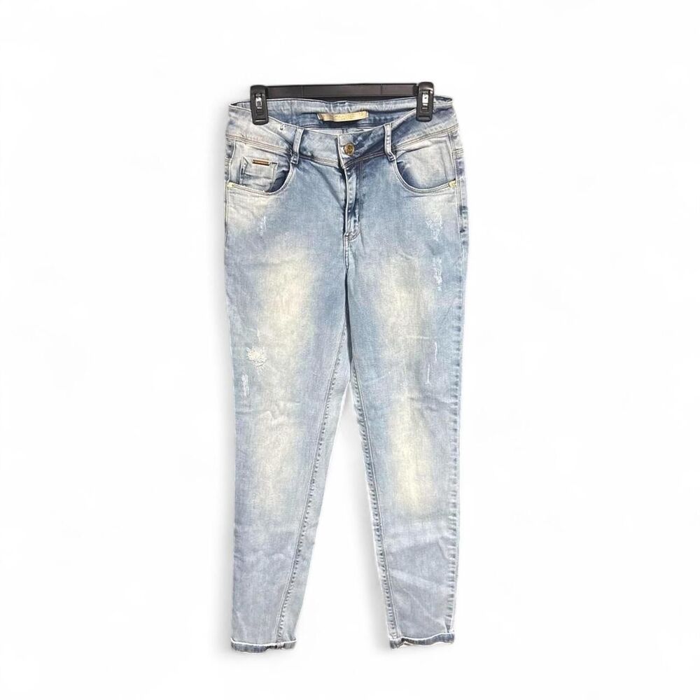 Remanescente light wash skinny distressed jeans Women's size 42 (us 8)
